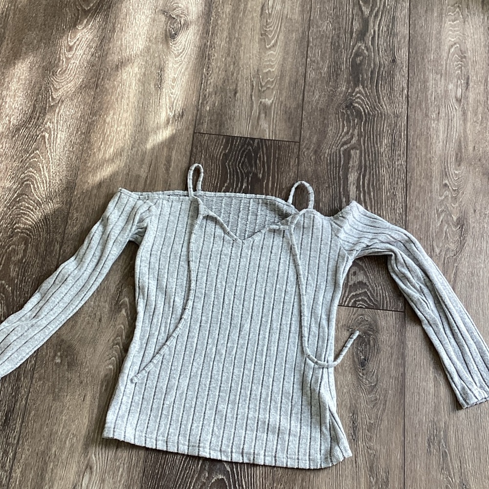 SHEIN Light Gray Ribbed Off-Shoulder Top